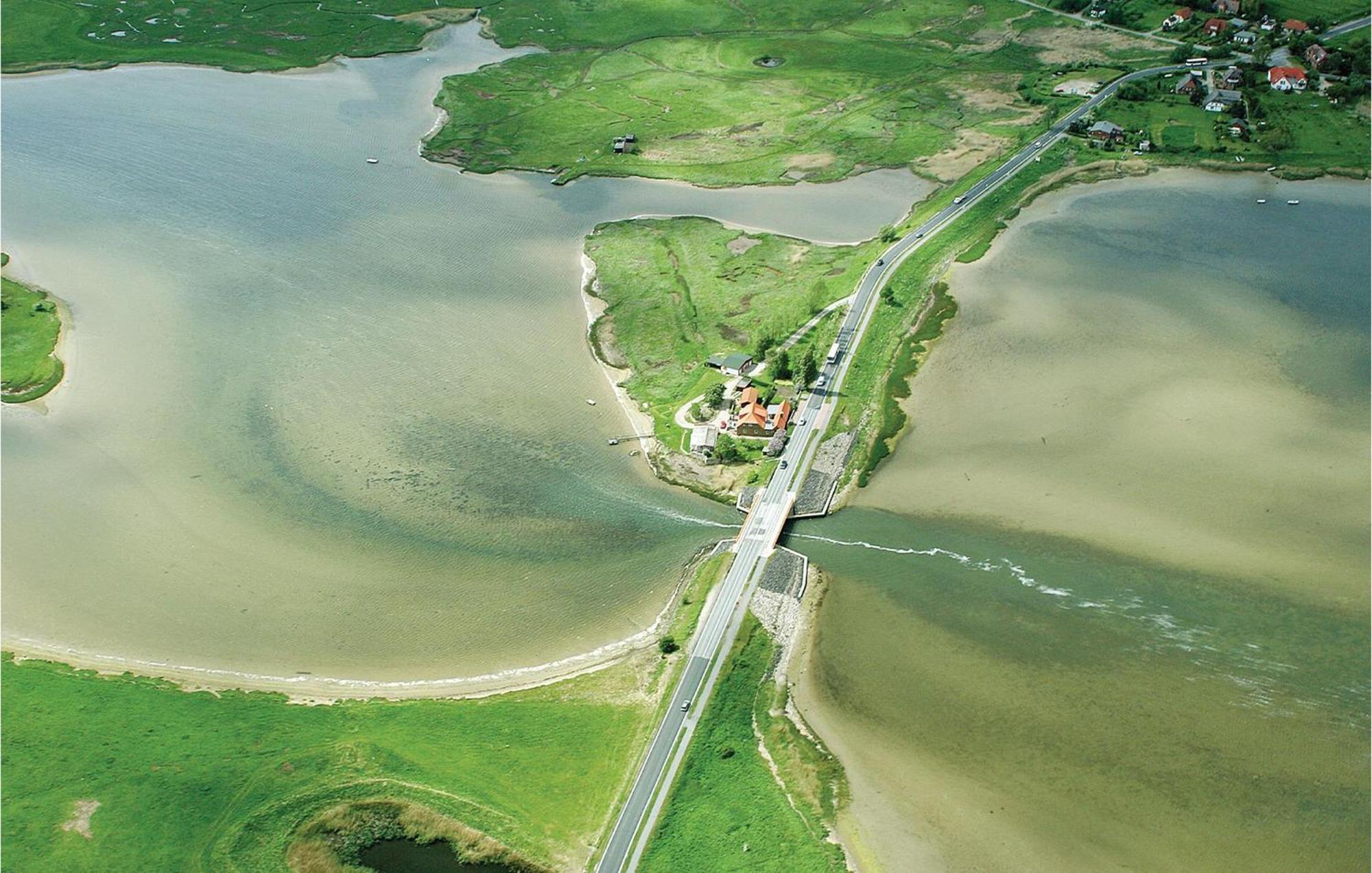 Nice Home In Insel Poel With House Sea View Eksteriør bilde
